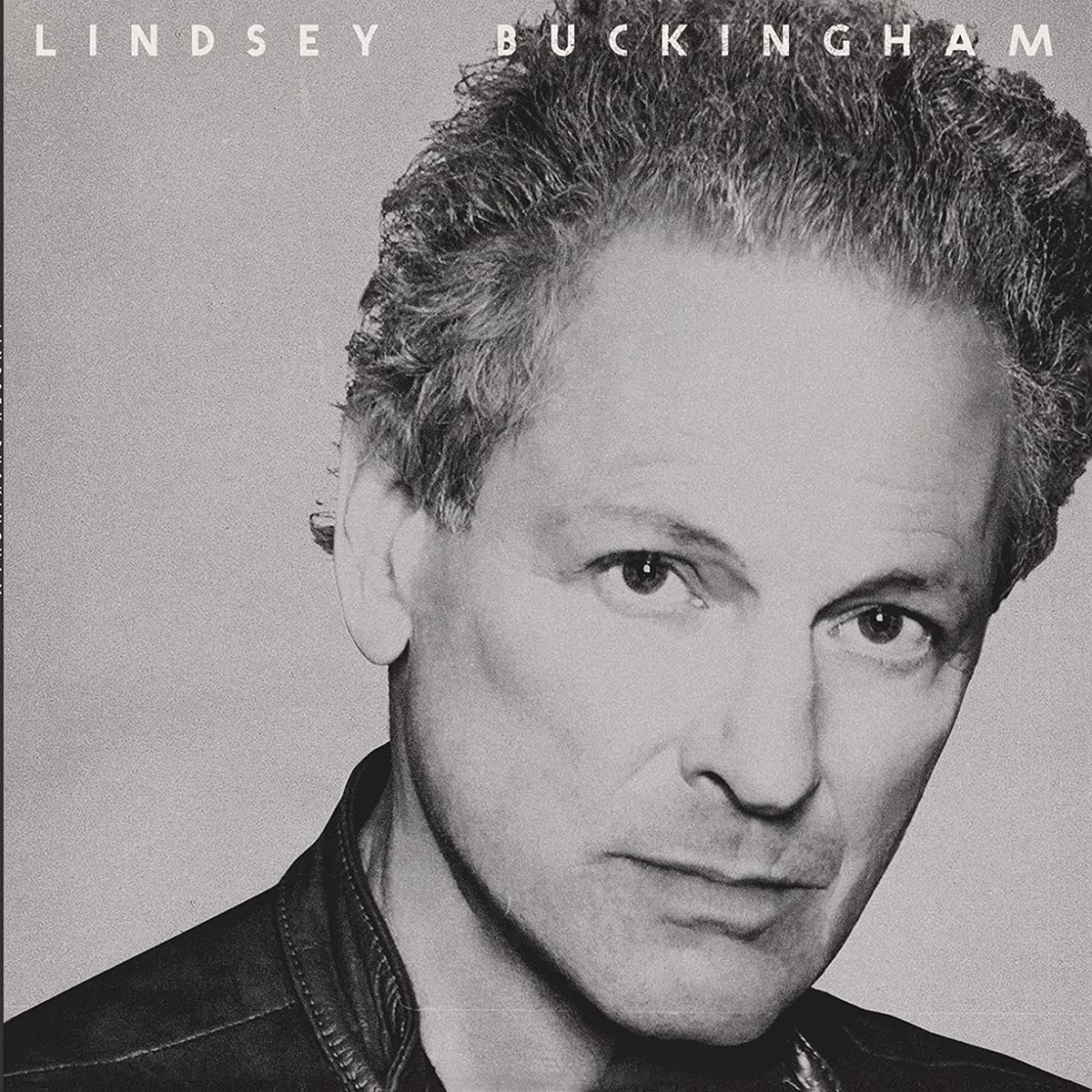Trenutno pregledavate Lindsey Buckingham objavio novi istoimeni solo album